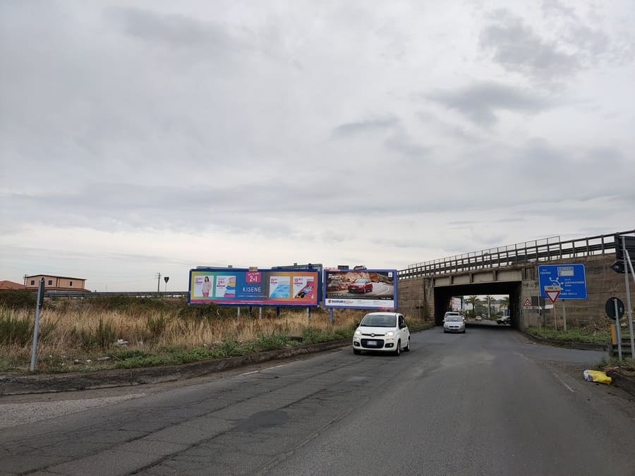 Uscita Valcorrente direzione centro commerciale Etnapolis