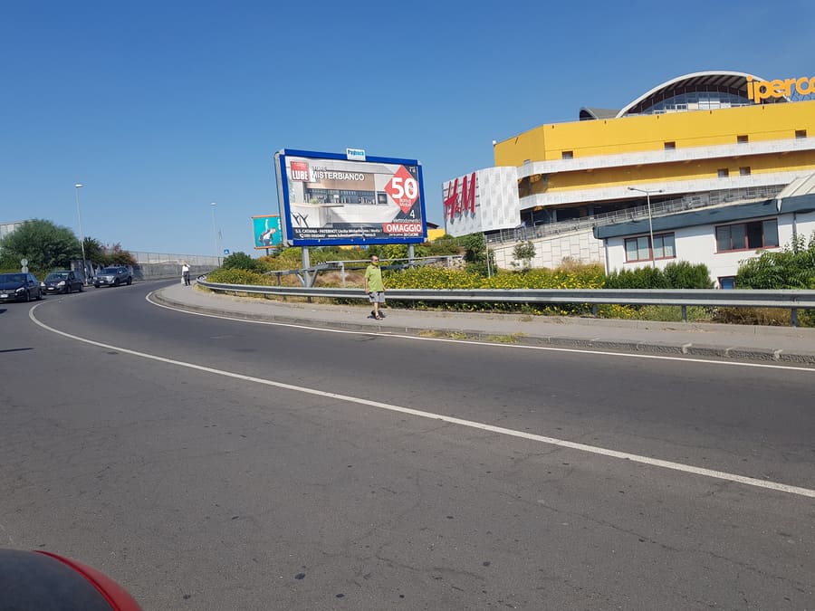 PARCHEGGIO KATANE DIREZIONE VIA GRAMSCI GRAVINA DI CATANIA